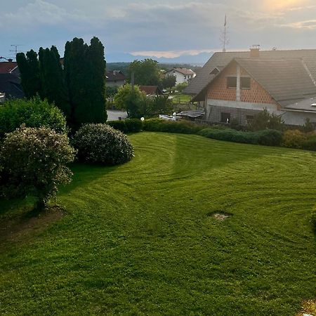 Hotel Hisa Trelc- Sobe Komenda Exteriér fotografie