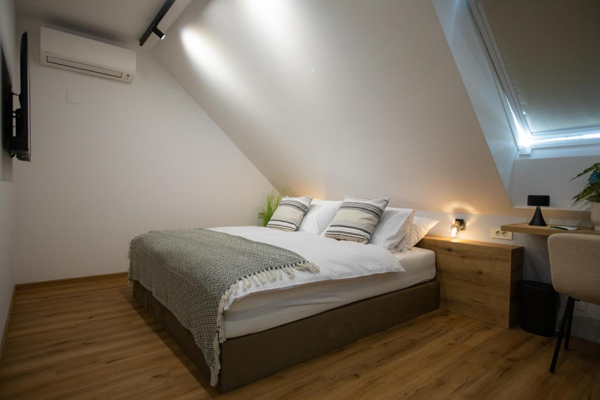 Hotel Hisa Trelc- Sobe Komenda Exteriér fotografie