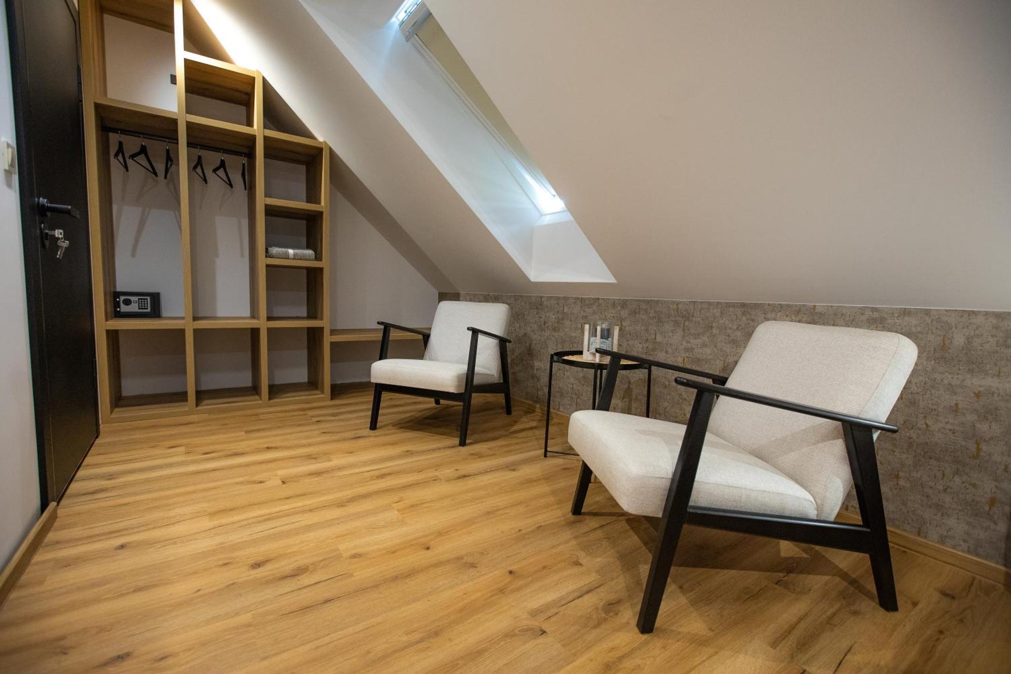 Hotel Hisa Trelc- Sobe Komenda Exteriér fotografie