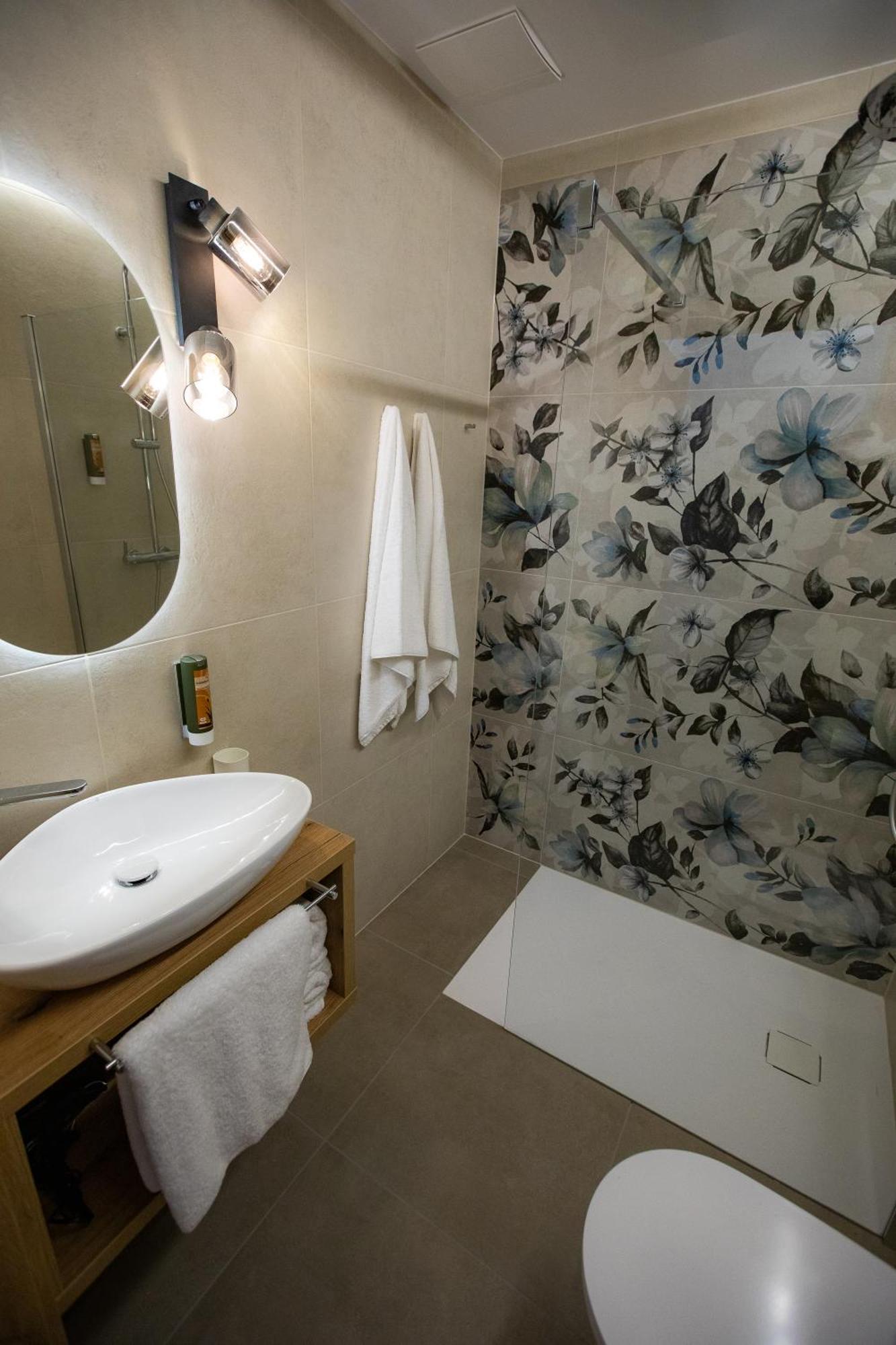 Hotel Hisa Trelc- Sobe Komenda Exteriér fotografie